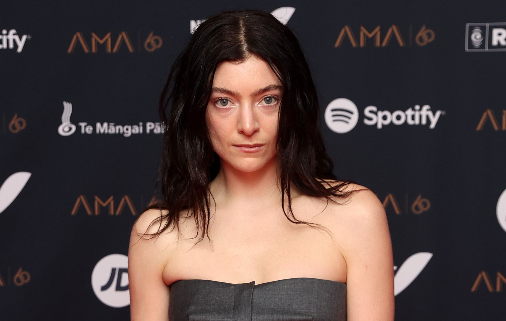 Lorde had gender revelation for new song at GQ ‘Man Of The Year’ awards