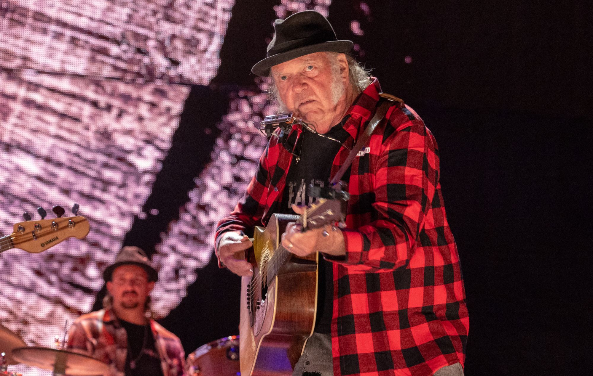 Neil Young warms up for Glastonbury and airs live rarities as he kicks off 2025 world tour with Chrome Hearts
