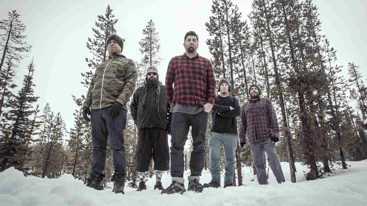 “We’re devastated.” Deftones cancel Glastonbury festival appearance due to illness