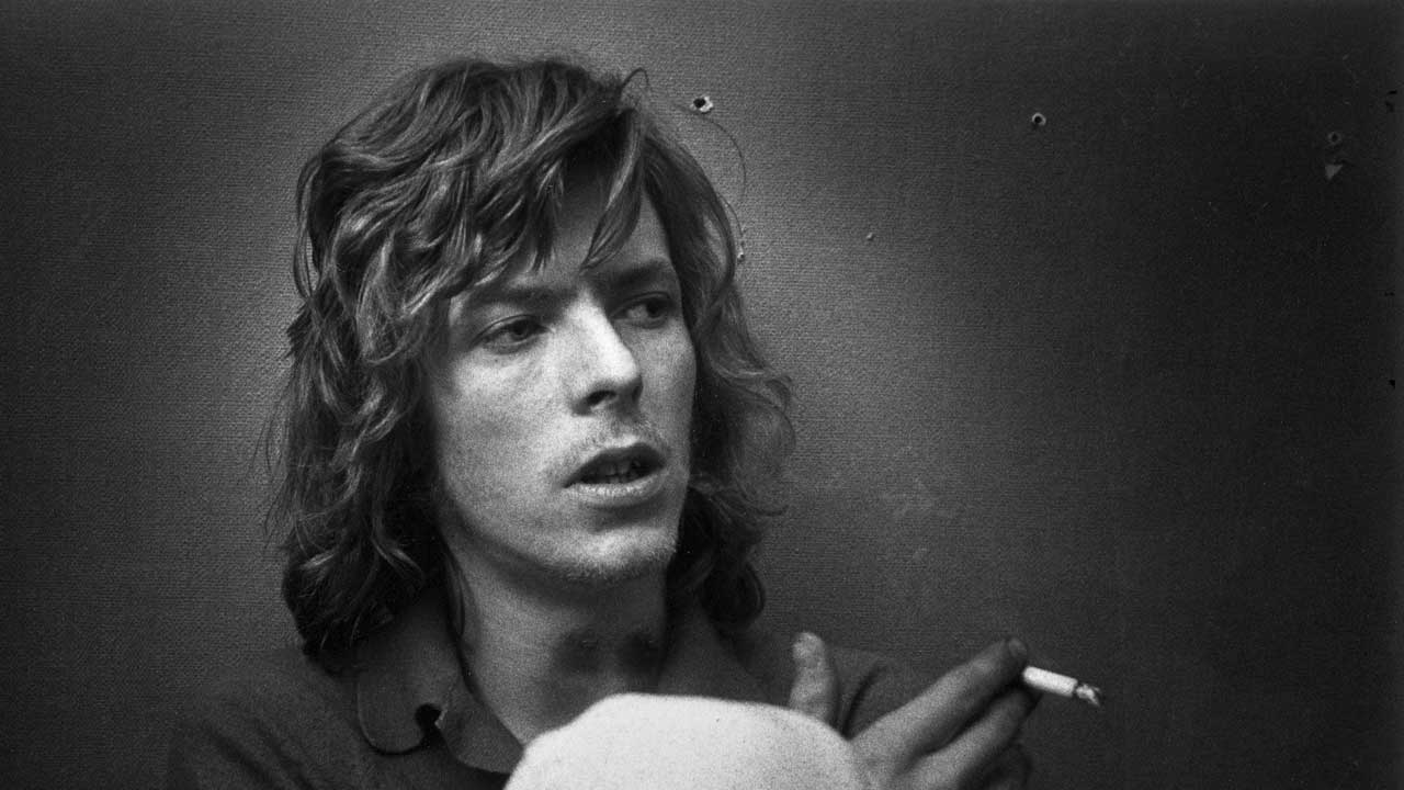 “I went upstairs to show the person how to play the riff… and it was John McEnroe!” David Bowie on the art and process of songwriting