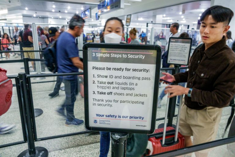 TSA Quietly No Longer Requiring Passengers To Remove Their Shoes At Security Screenings