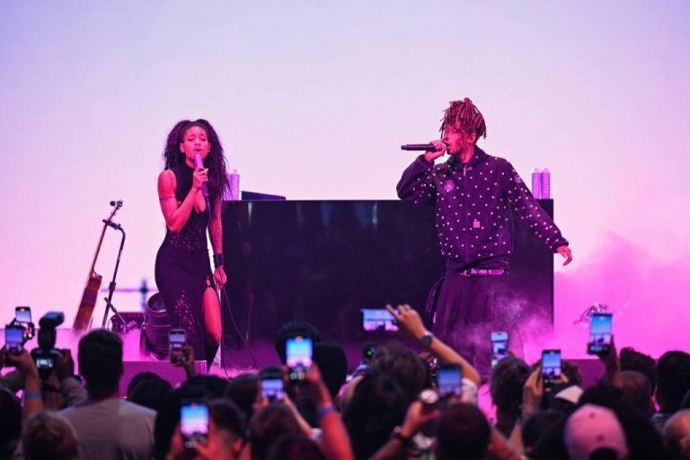 Jaden & Willow Smith Celebrate The Ultra Experience Unfolding At Samsung Upacked Night