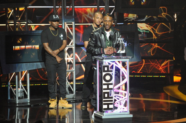 Rakim Shows Love To Kendrick Lamar After “Chains & Whips” Shoutout