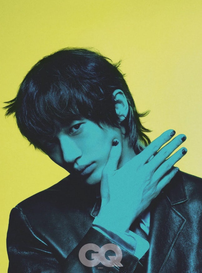 For Your Viewing Pleasure: Sparkle on Black