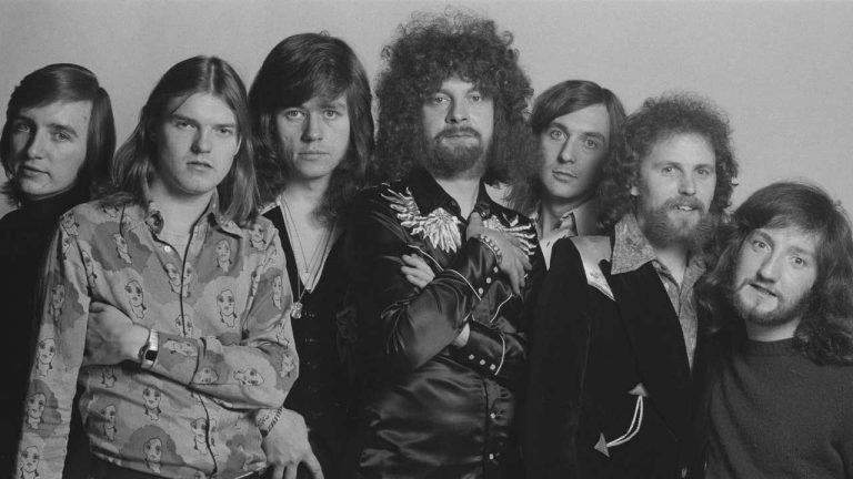 “It’s not too clever, it’s not contrived – it’s quite simply perfect”: Electric Light Orchestra hit the right formula on A New World Record