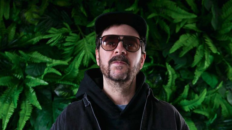 “I was just lying in bed, and my wife came in and said I was blue”: Shuyler Jansen on near-death experience, broken ribs and Elton John’s piano