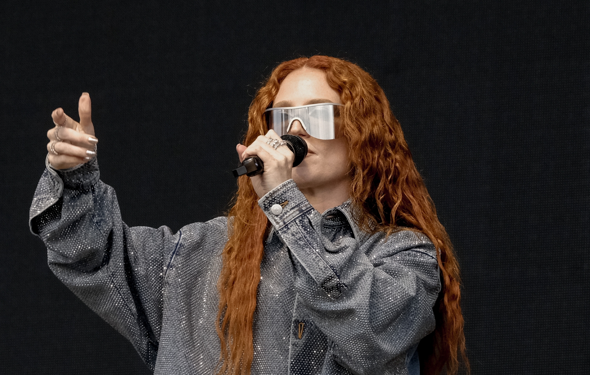 Watch Jess Glynne meet the voice behind viral Jet2holidays ad