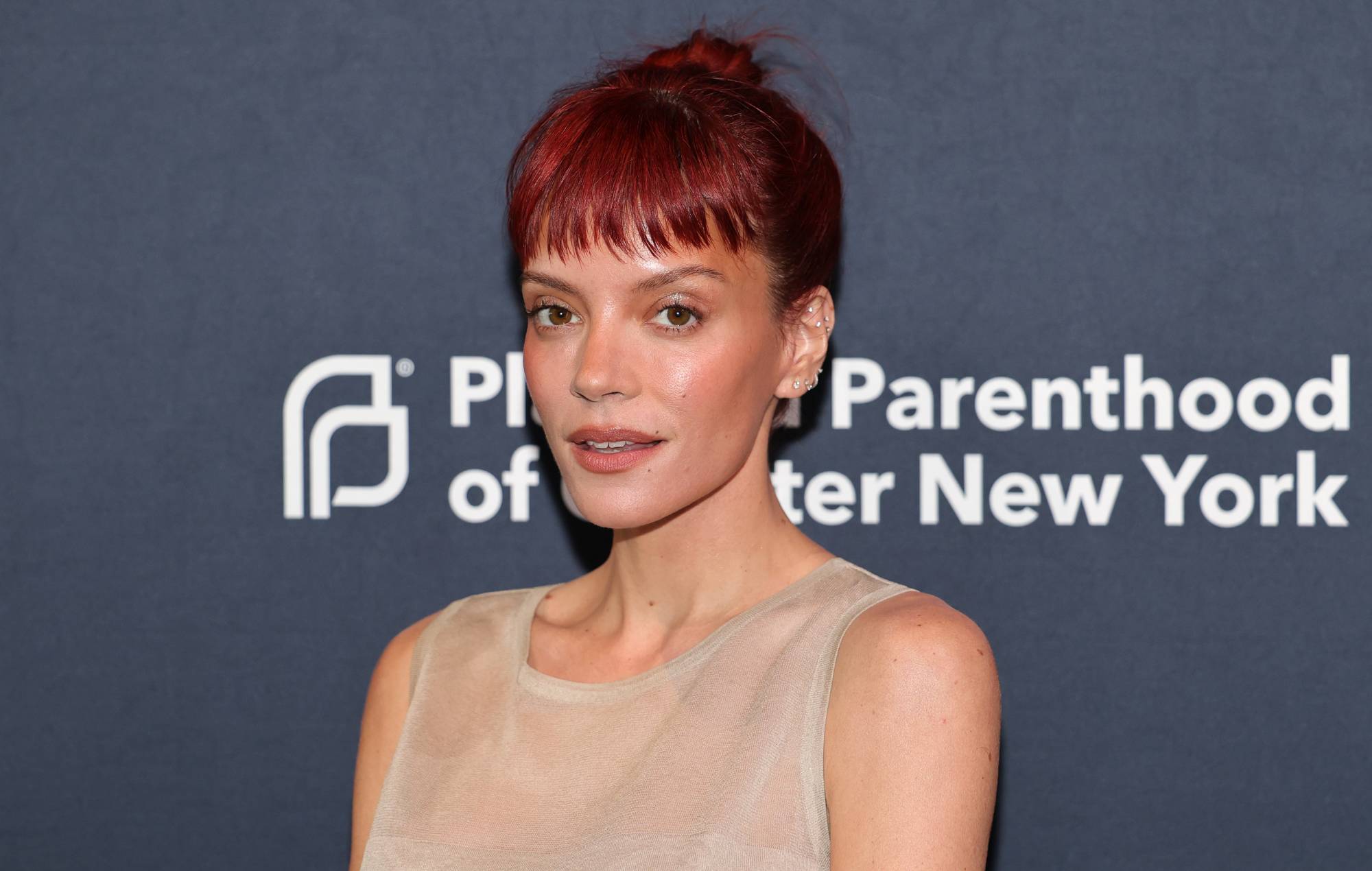 Lily Allen says “bullying” ex once accused her of having poor hygiene: “I don’t think it was real”