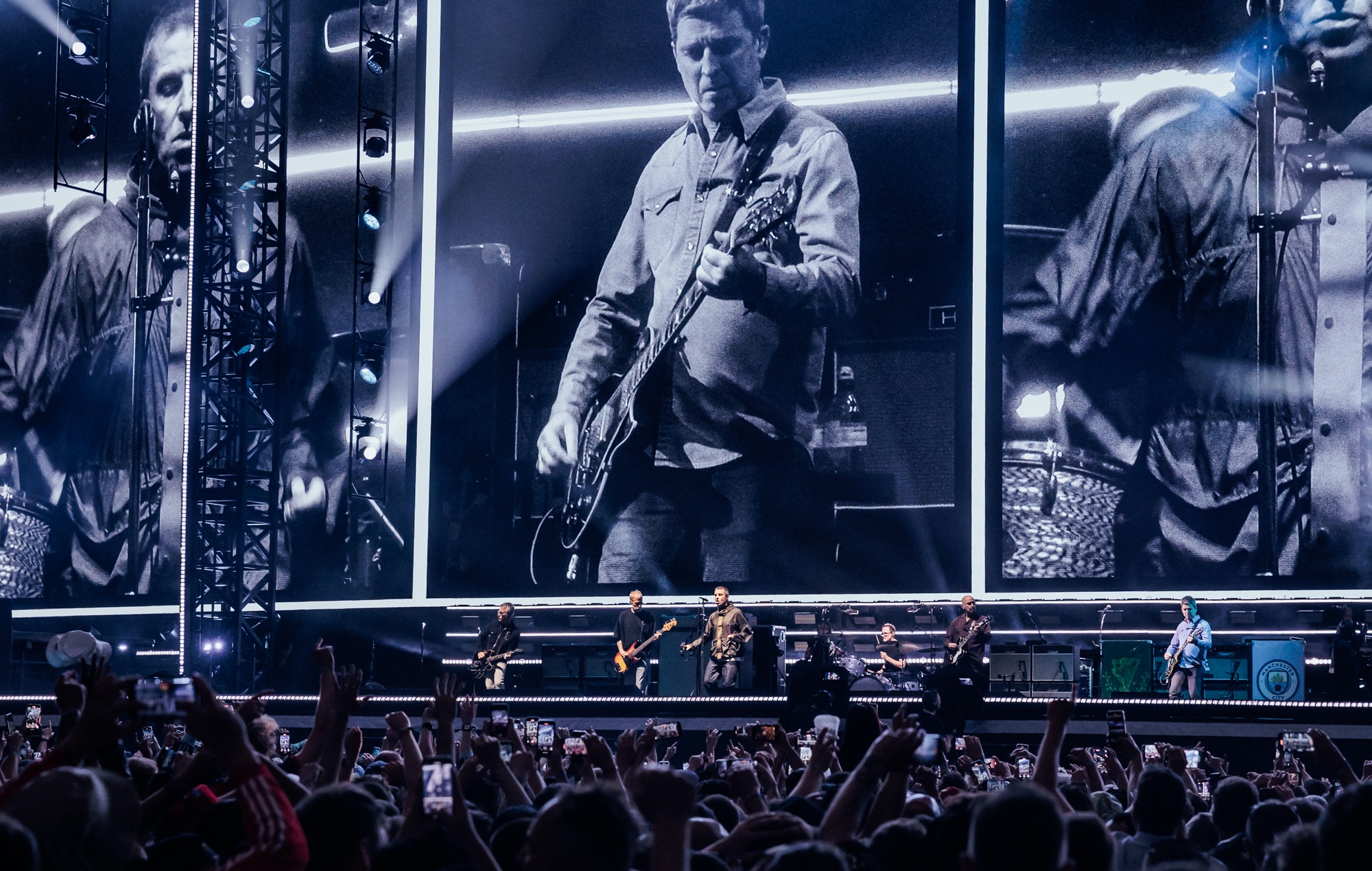 Watch Oasis’ huge logo drone display above Manchester’s Heaton Park ahead of first homecoming show