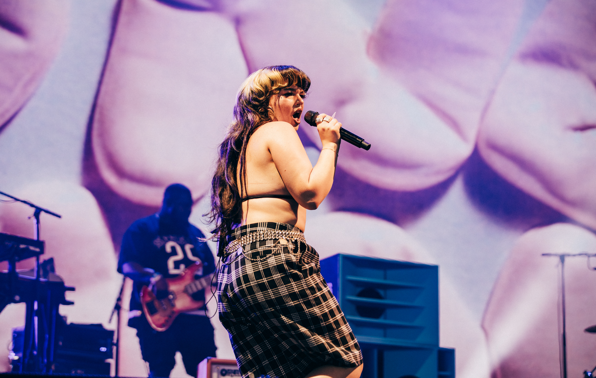 Lola Young announces 2025 UK tour