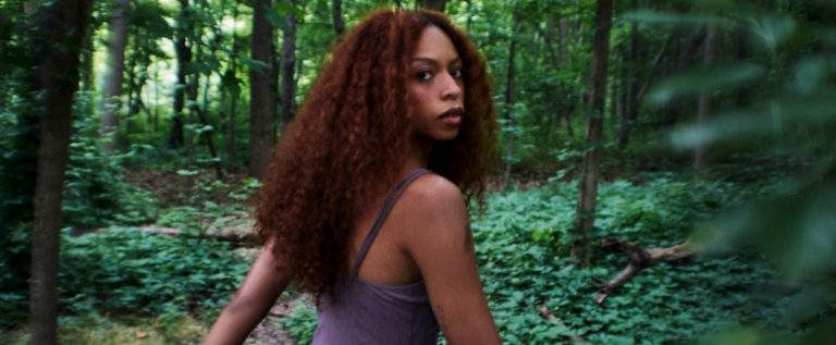 Ravyn Lenae Turns In A Minimal-But-Striking Cover Of Sabrina Carpenter’s ‘Please Please Please’