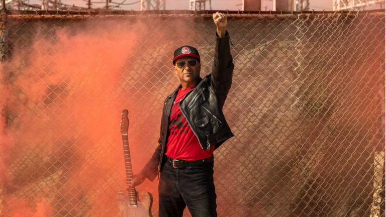“This song is written for all the families torn apart by the recent immigrant purges and kidnappings”: Tom Morello releases powerful new single in support of immigrant rights across America