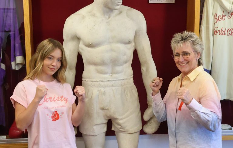 “Future Oscar winner”: Fans react to first look at Sydney Sweeney as legendary boxer Christy Martin