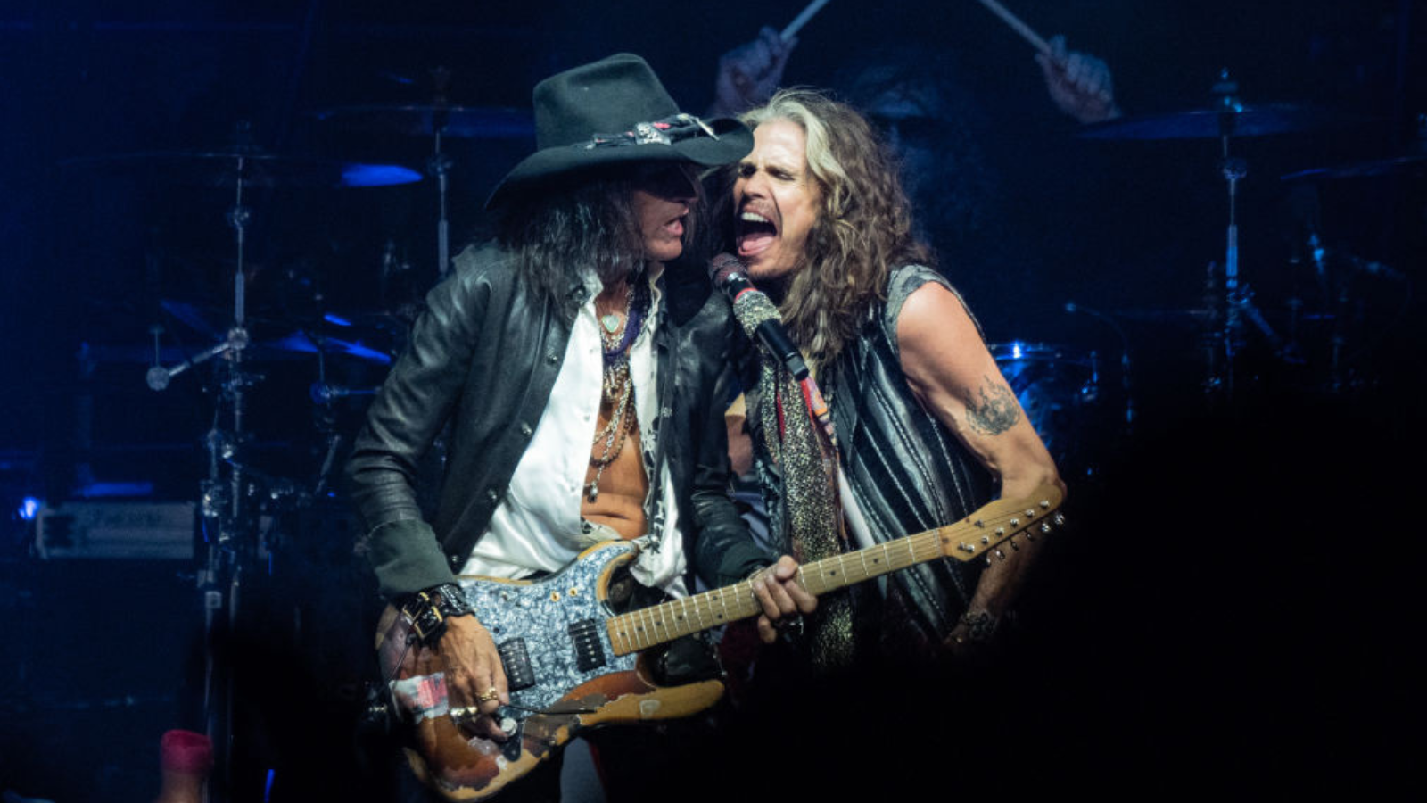 “I know there’s gotta be at least another Aerosmith gig.” Joe Perry reveals band have been talking about a proper farewell