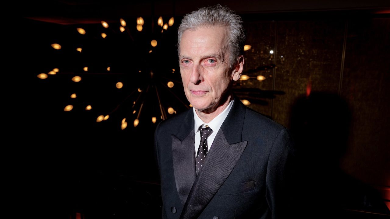 Watch Doctor Who and The Thick Of It legend Peter Capaldi perform a surprise cover of one of The Cure’s best-loved songs at his first ever solo show
