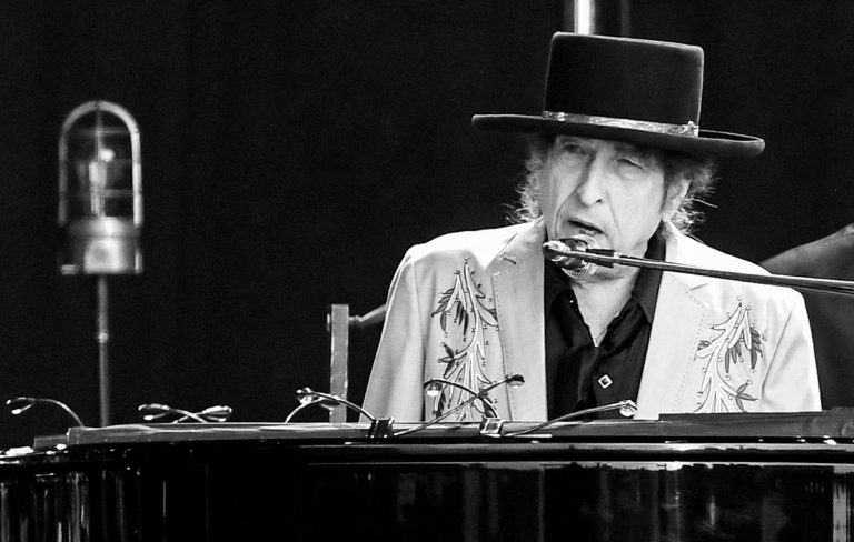 Bob Dylan announces 2025 ‘Rough And Rowdy Ways’ UK and Ireland tour