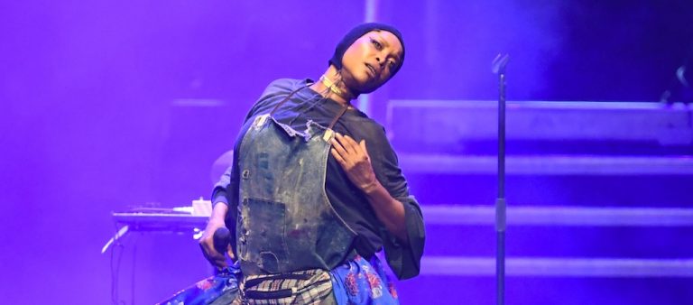 Erykah Badu Announces Her ‘Mama’s Gun’ 25th Anniversary Tour Dates