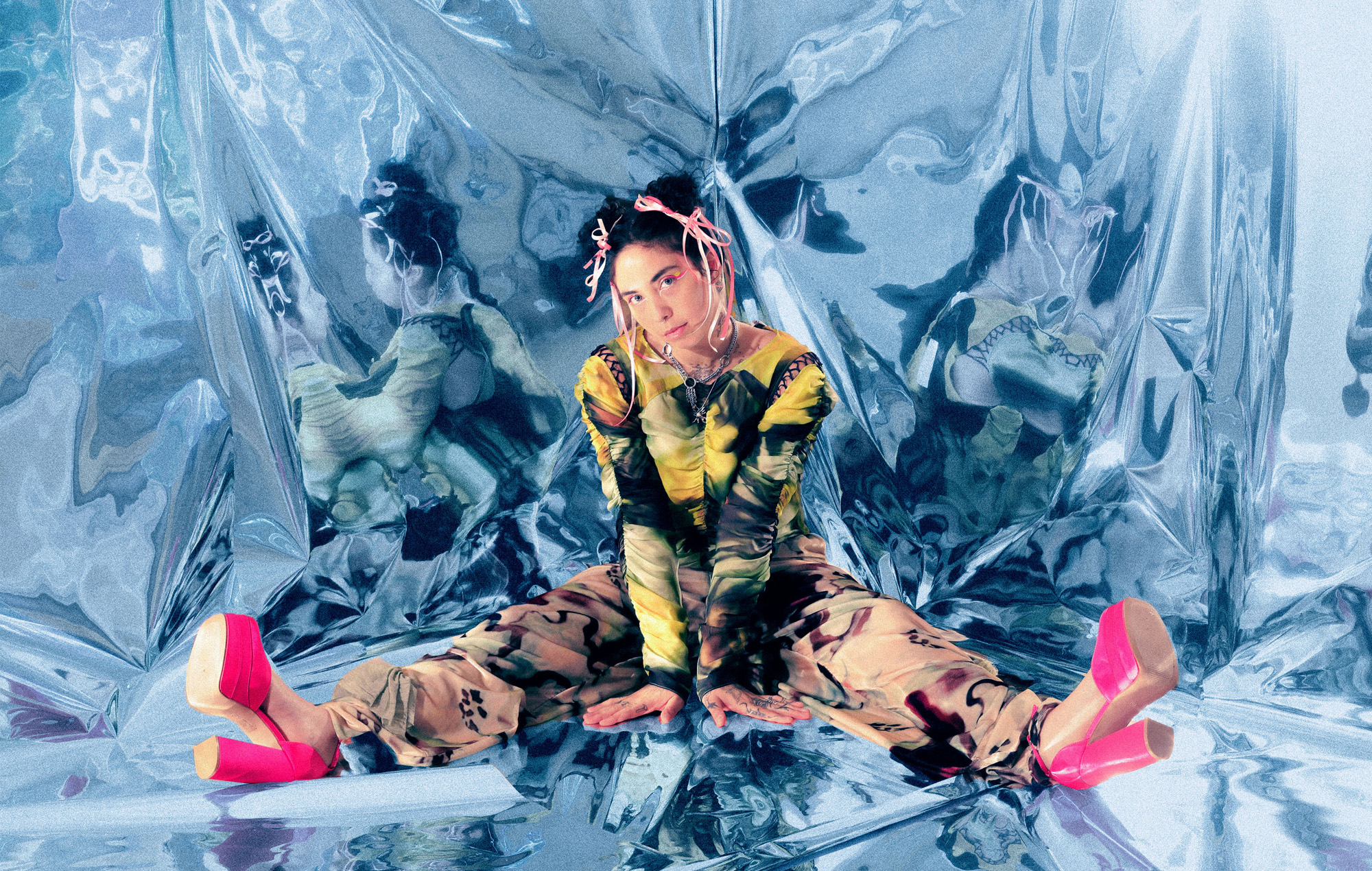 “I’m always undergoing intense changes”: the pop visions and personal upheaval of Indigo De Souza’s ‘Precipice’