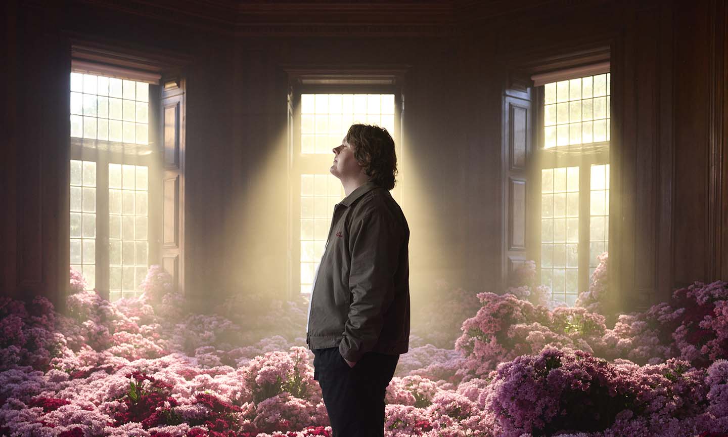 Lewis Capaldi Makes A Surprise Return At Glastonbury