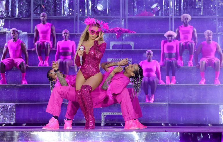 Beyoncé’s flying car swapped for levitating horse after set malfunction on ‘Cowboy Carter’ tour