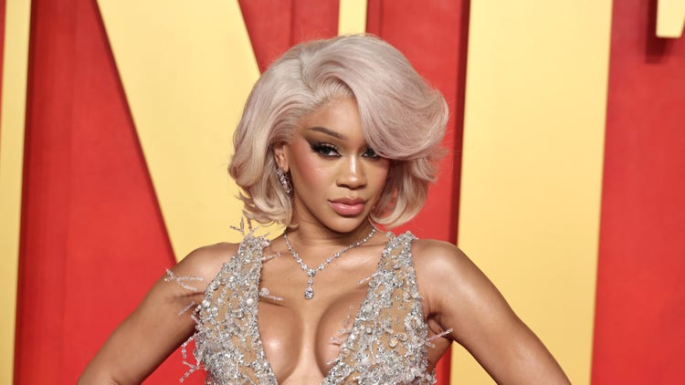 Saweetie Jokes Her Going “Almost A Decade” Without A Debut Album Is “Kind Of Iconic”