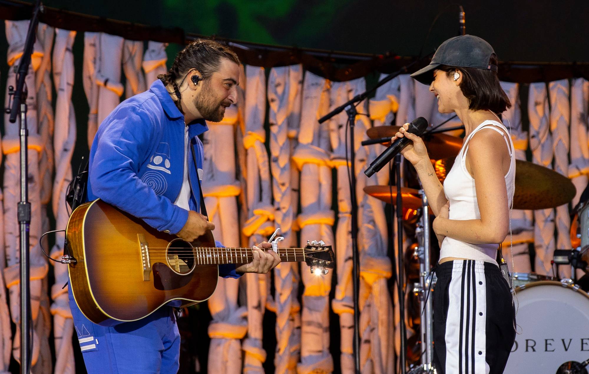 Watch Noah Kahan bring out Lewis Capaldi, Gracie Abrams and Gigi Perez at BST Hyde Park