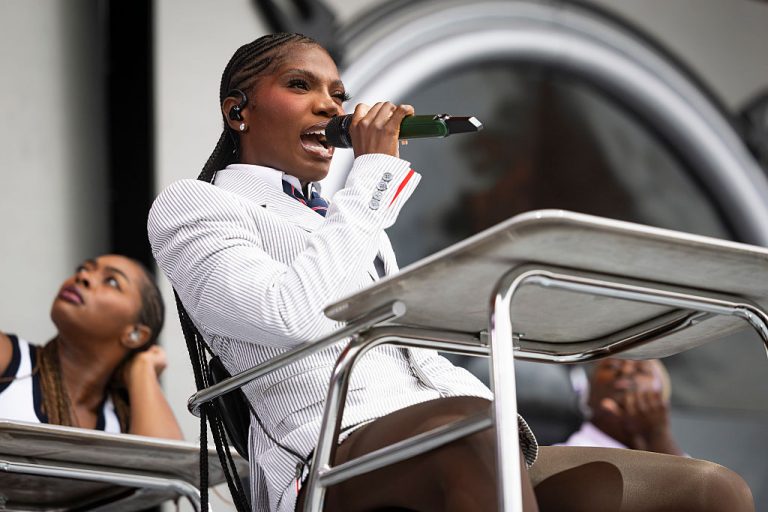 Doechii Announces “Live From The Swamp” During Lollapalooza Set