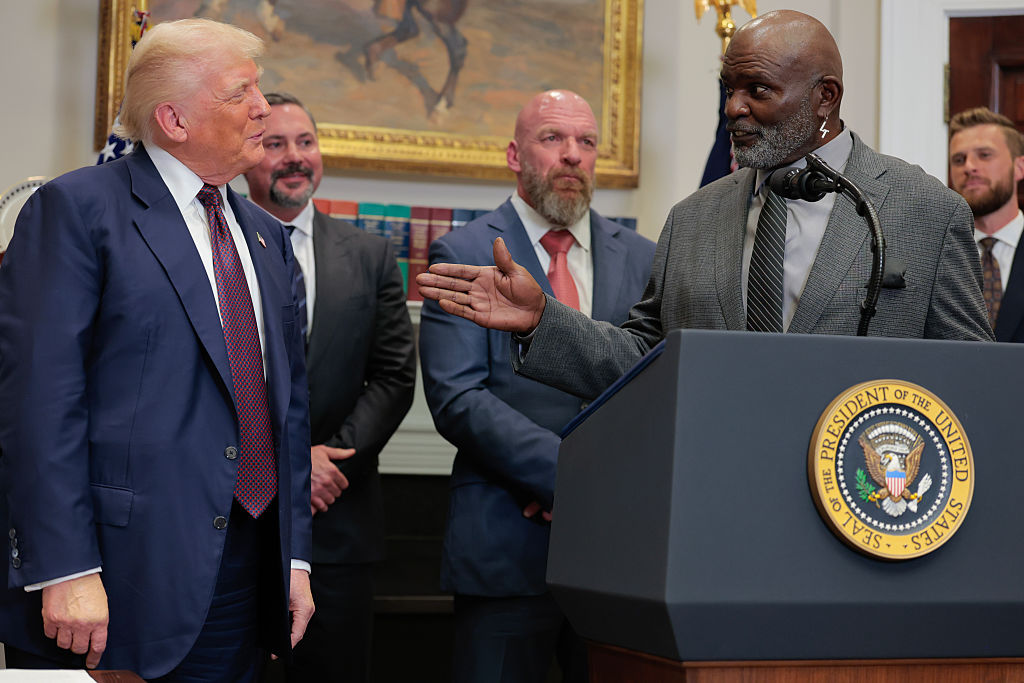 Trump Brings Troubled Lawrence Taylor To White House