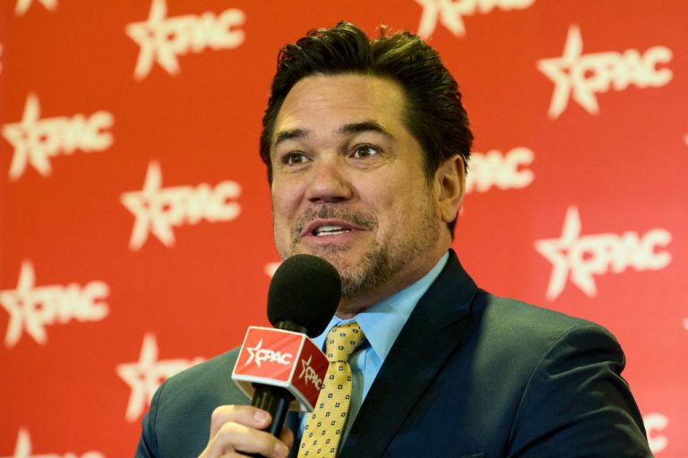 Ex-Superman Dean Cain Joins ICE, Social Media Cooks Super Lame