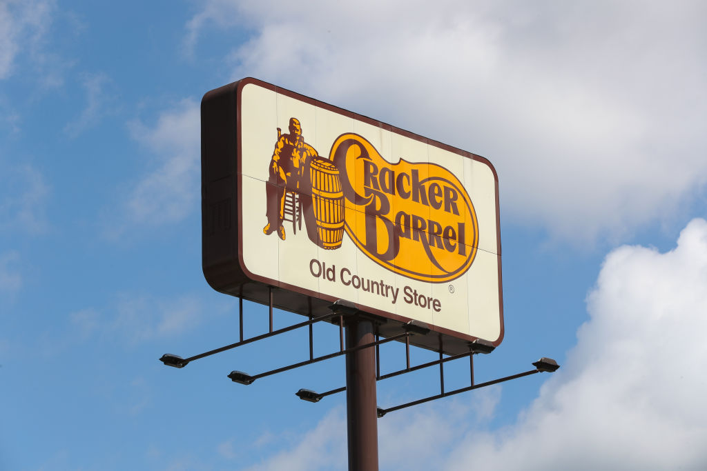 Cracker Barrel Reverts To Old Logo Under Pressure