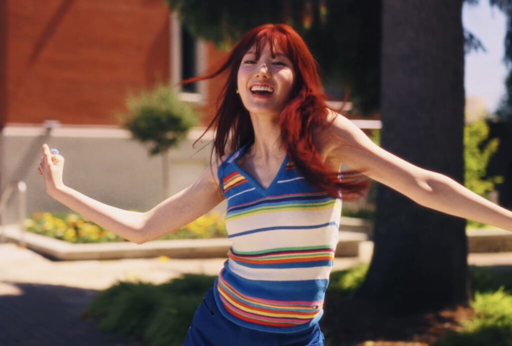 Bite Review: Kiiikiii’s Retro Aesthetics Capture Real Emotion in “Dancing Alone”