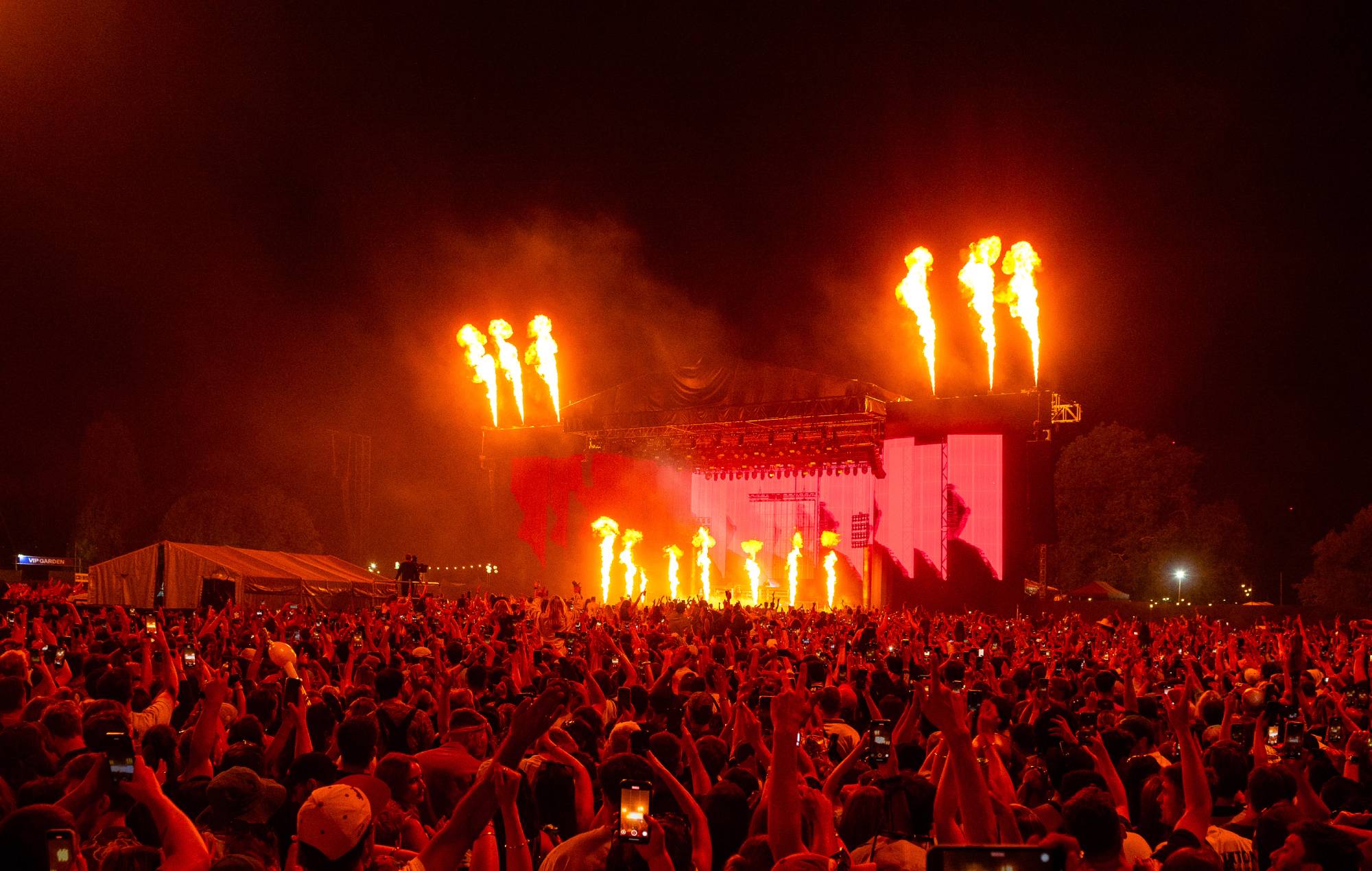 All Points East attendees complain about high levels of dust at Victoria Park festival