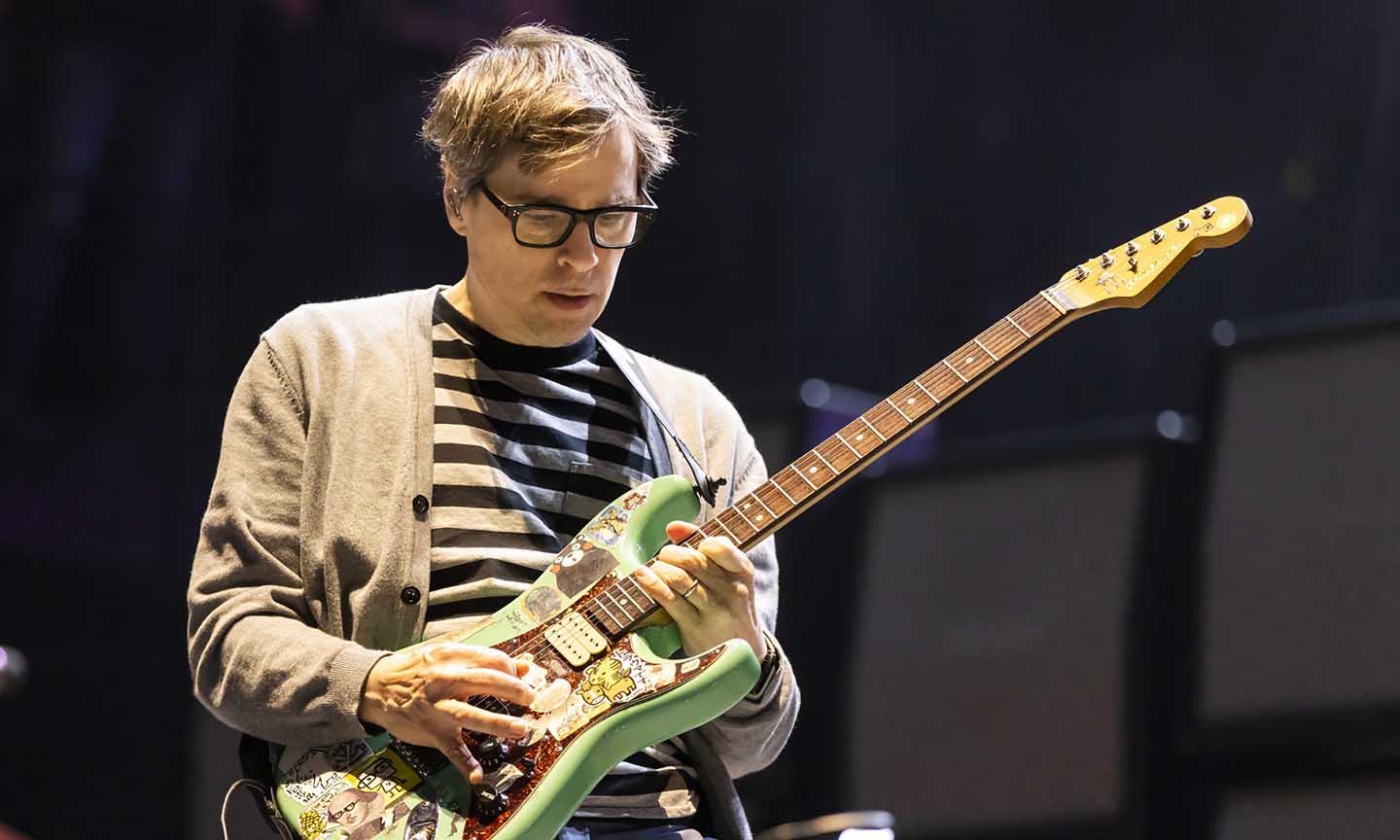 Olivia Rodrigo Brings Out Weezer During Headlining Lollapalooza Set