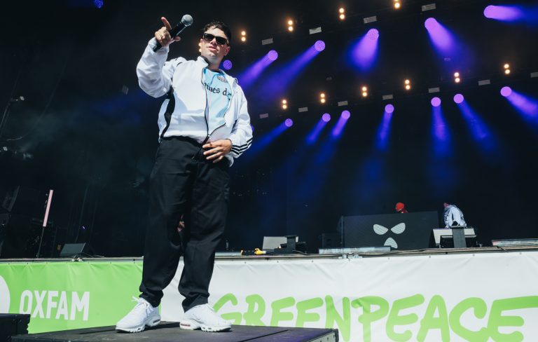 Kneecap criticise Norwegian government for “enabling genocide” in Gaza during Øyafestivalen set