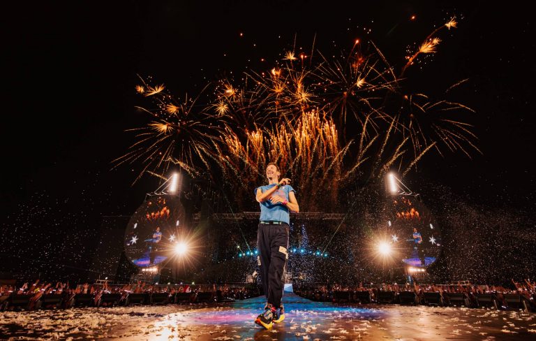 Watch Simon Pegg join Coldplay for ‘A Sky Full Of Stars’ at London’s Wembley Stadium