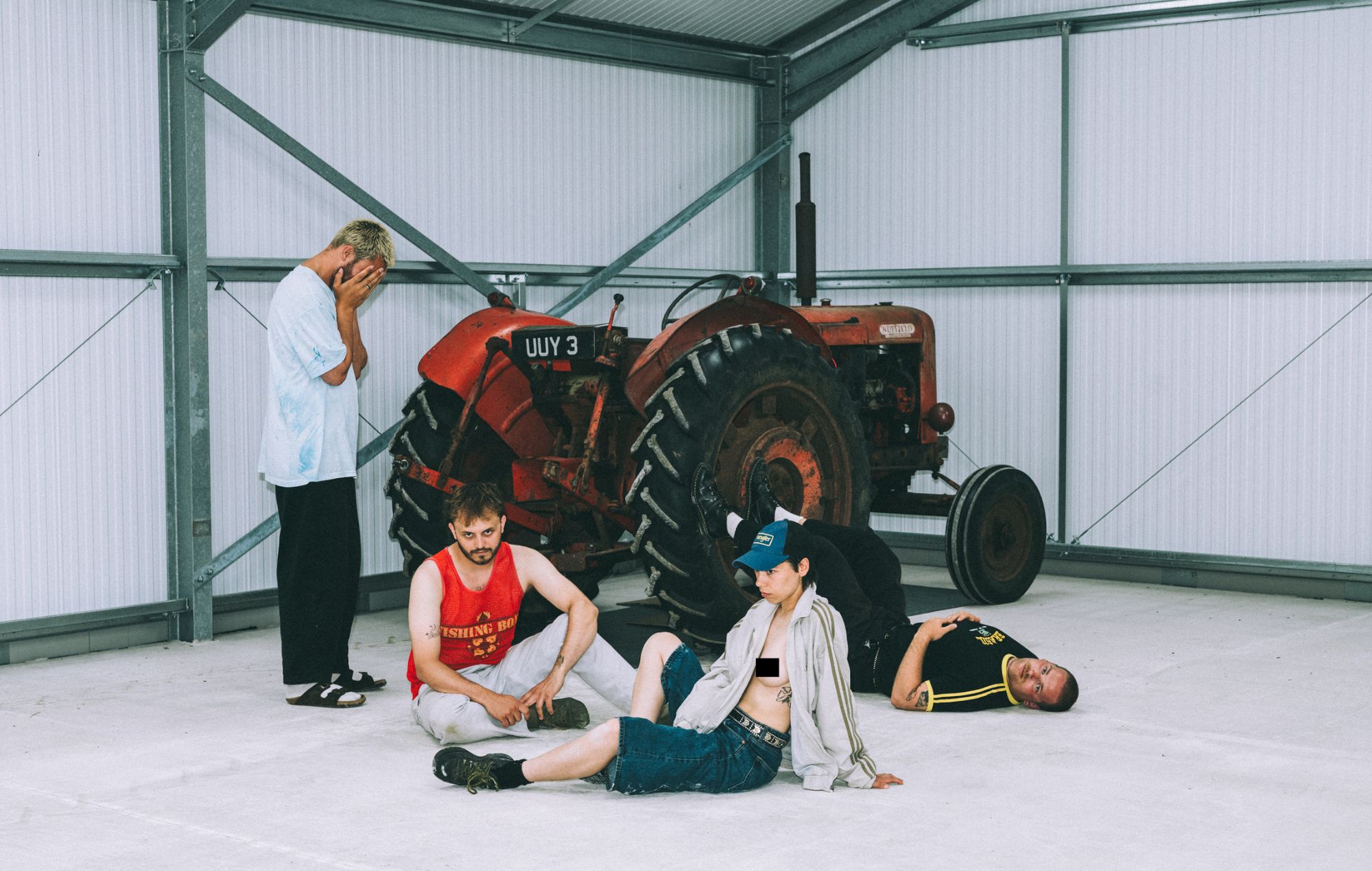 Divorce share surprise deluxe version of album ‘Drive To Goldenhammer’ with powerful new single ‘Wendolene’