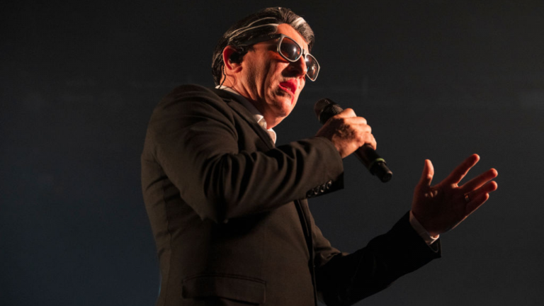 “The thing you’re getting on your phone sucks.” Maynard James Keenan’s ban on filming his live shows is here to stay