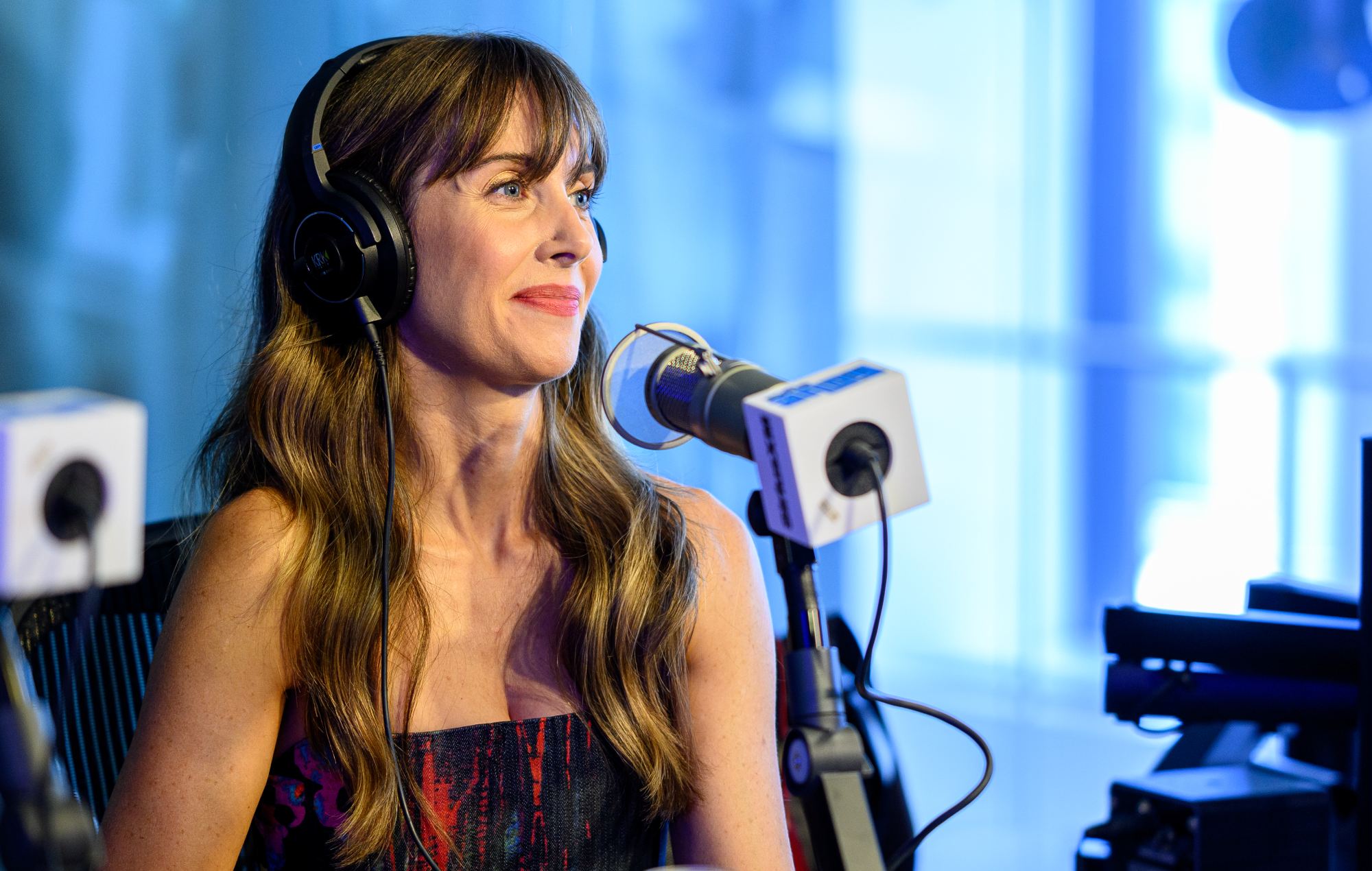 ‘Scream’ alum Alison Brie says the “problem with the current era” of the franchise is that “too many people live”