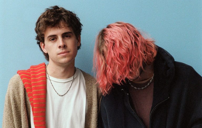 Royel Otis are still riding their wave: “The pressure and the drive is really good, even though it might be taxing”