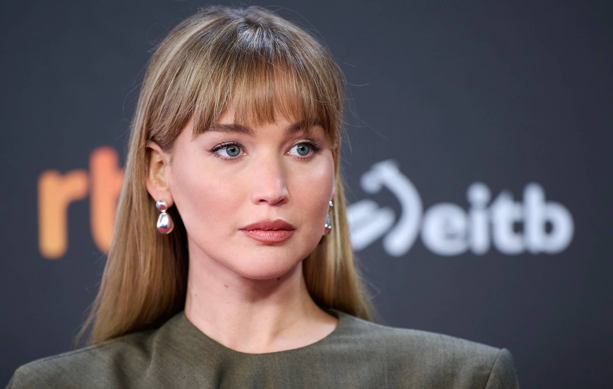 Jennifer Lawrence condemns Israel’s actions in Gaza: “What’s happening is no less than a genocide”