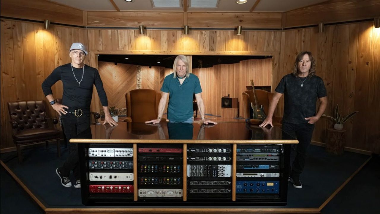 Flying Colors and Kansas guitarist Steve Morse to release first new Steve Morse Band album for sixteen years