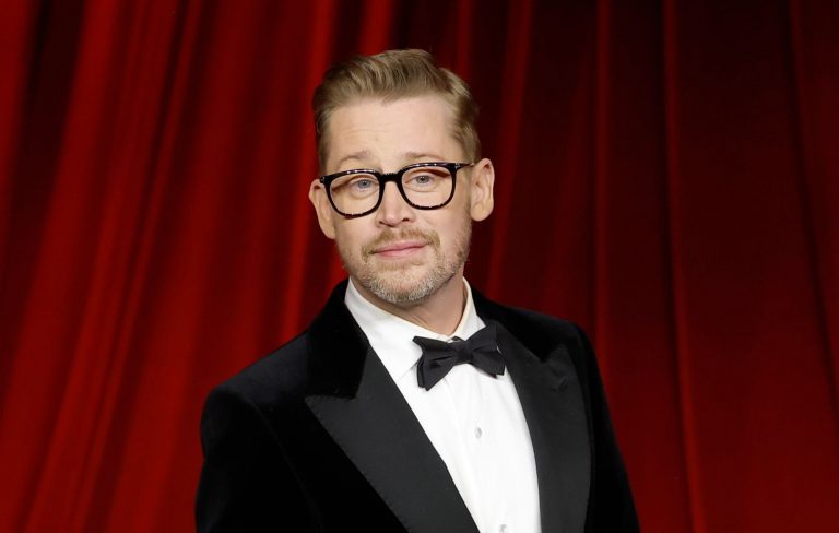 John Candy tried to help Macaulay Culkin with “monster” father on ‘Uncle Buck’ set