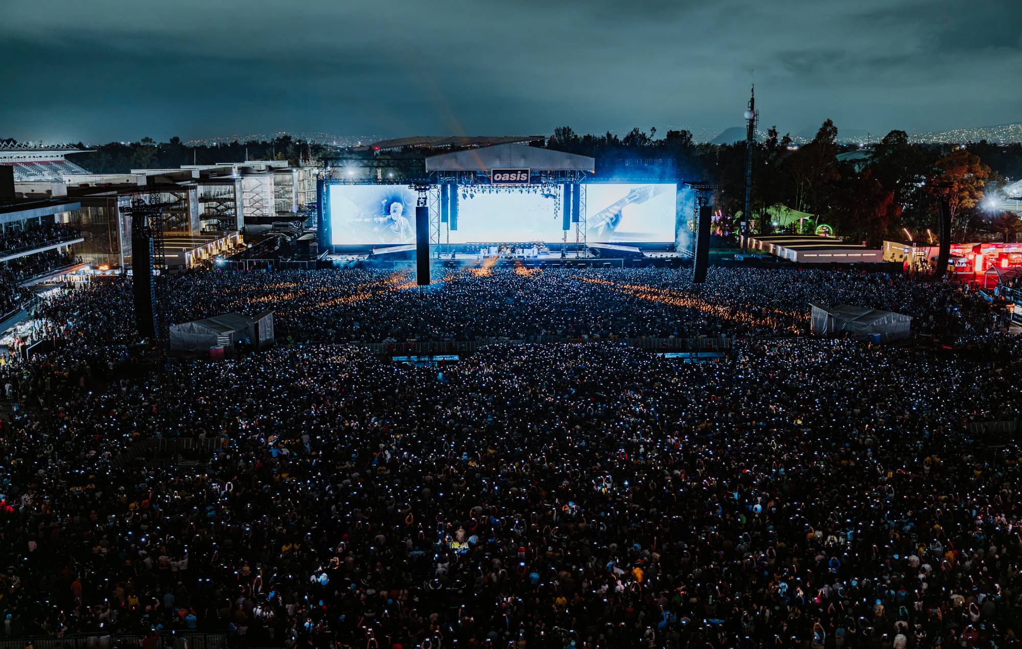 Watch Oasis lead 65,000 fans through the Poznan and Liam Gallagher don a sombrero as Live ’25 reunion tour hits Mexico City