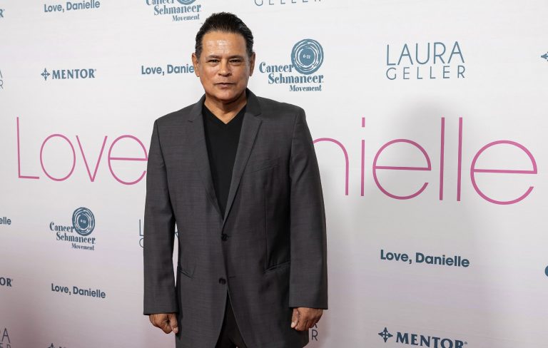 ‘Breaking Bad’ actor Raymond Cruz arrested for hosing neighbour outside his house