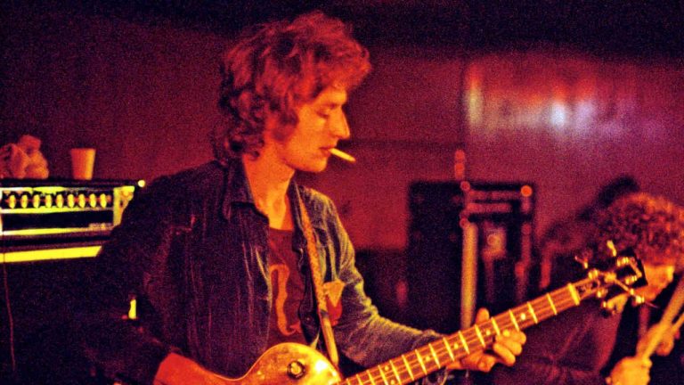 “The first thing I did in the morning was take a fix… I don’t know why I started. I suppose it was to overcome my insecurity”: He was a member of one of the most famous supergroups of the late 60s. But this forgotten great died in poverty aged just 43