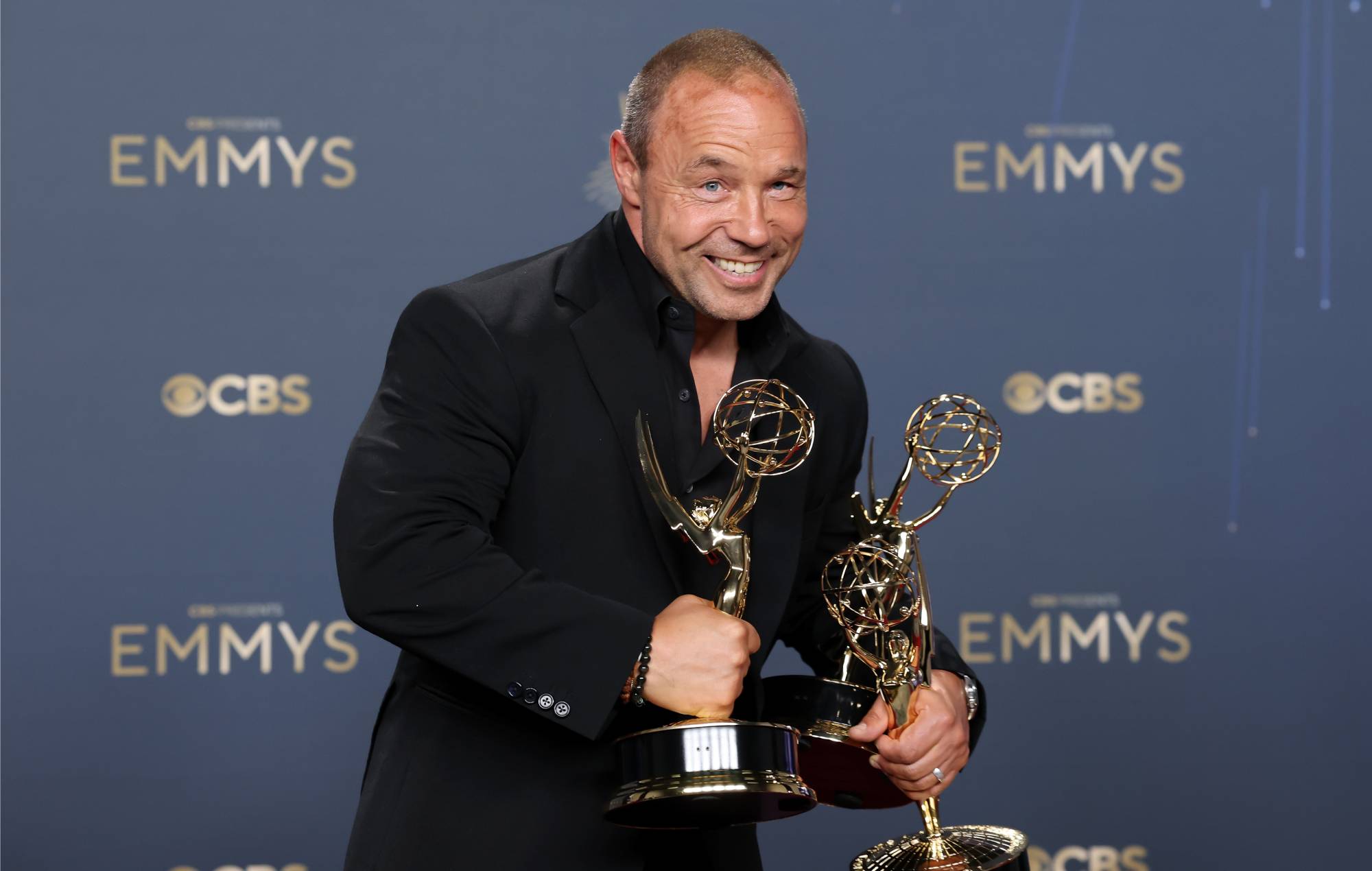 Stephen Graham gets emotional during Emmys speech: “This doesn’t normally happen to a mixed-race kid from Kirkby”