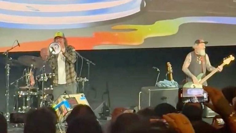 Watch footage from first live performance in eight years from Texan noise-rock legends Butthole Surfers