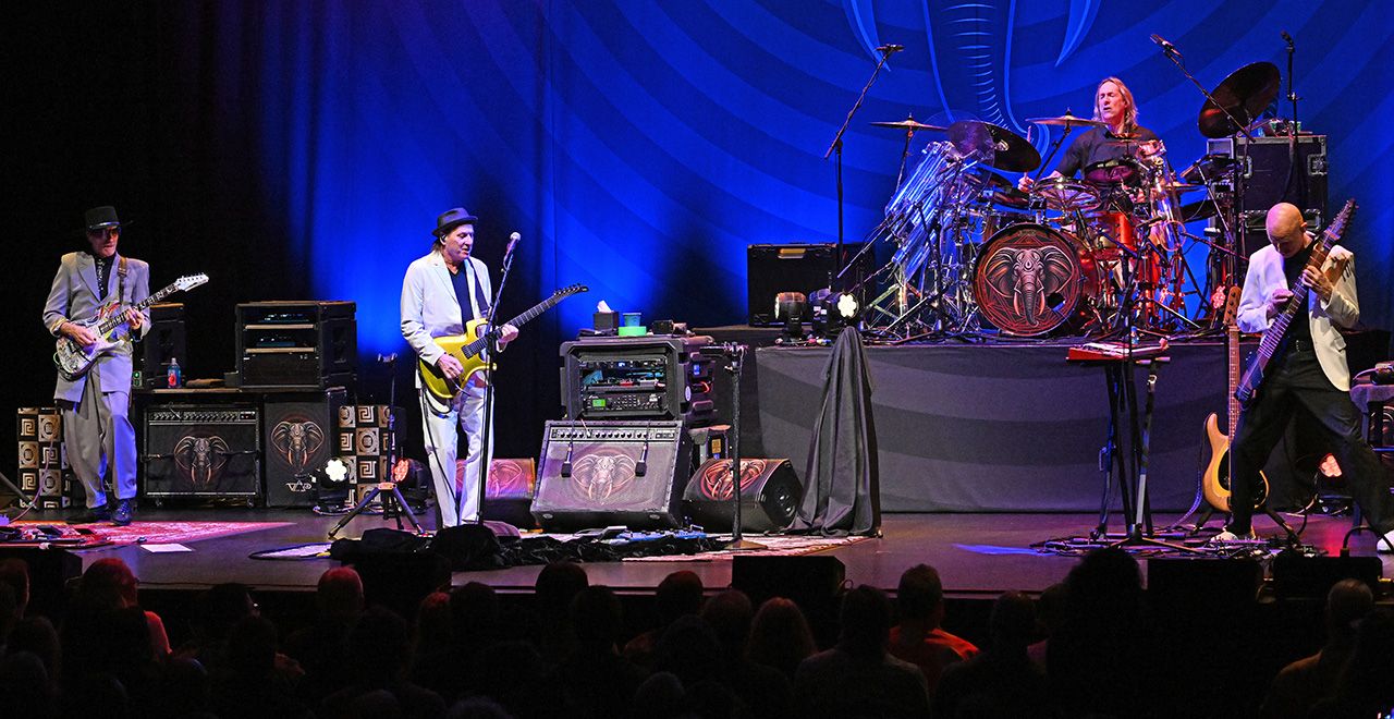 King Crimson offshoot Beat share new live clip of Thela Hun Ginjeet