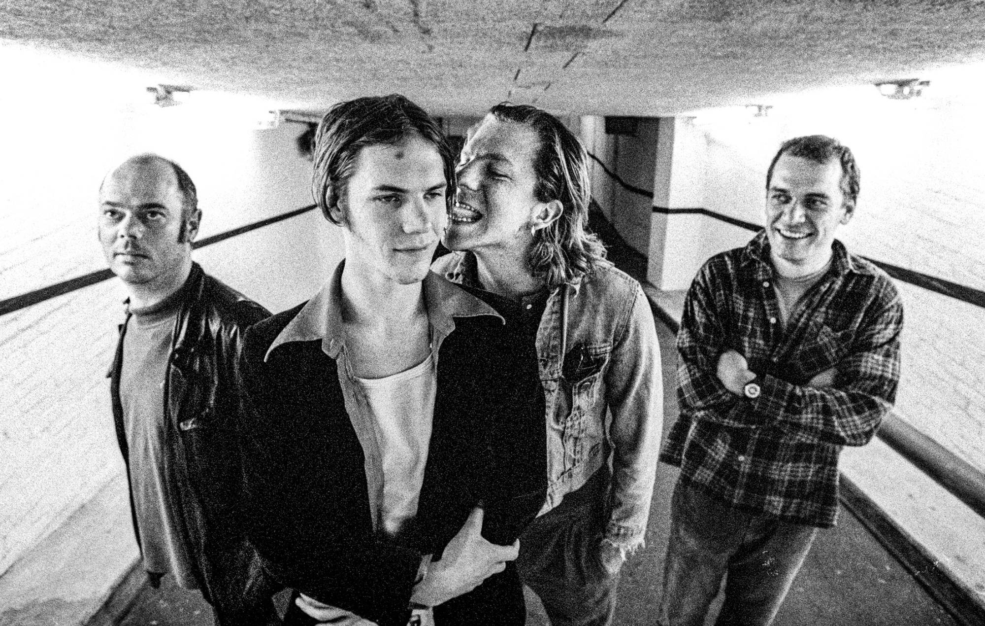 dEUS to play classics ‘Worst Case Scenario’ and ‘In A Bar, Under The Sea’ in full on 30th anniversary 2026 UK and European tour