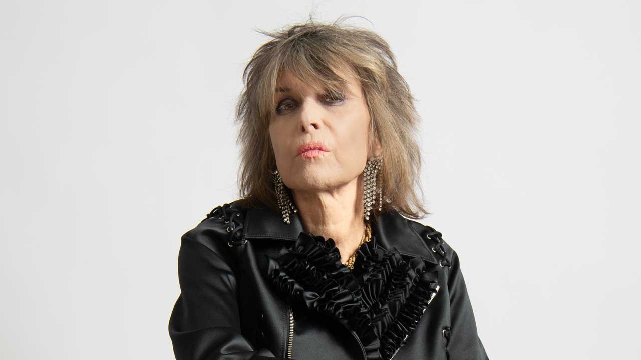 Chrissie Hynde and k.d. lang hook up for smoky version of soul classic Me And Mrs Jones